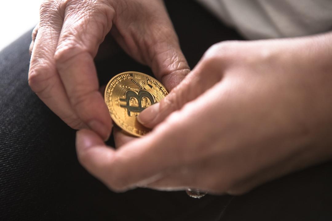 比特币接近突破区间，分析师关注向新高的推进